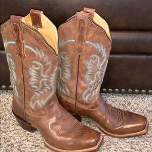 Women’s size 7 Nocona boots